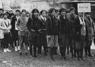HIKING CLASS (1926)